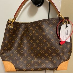 Authentic Louis Vuitton Berri Monogram PM